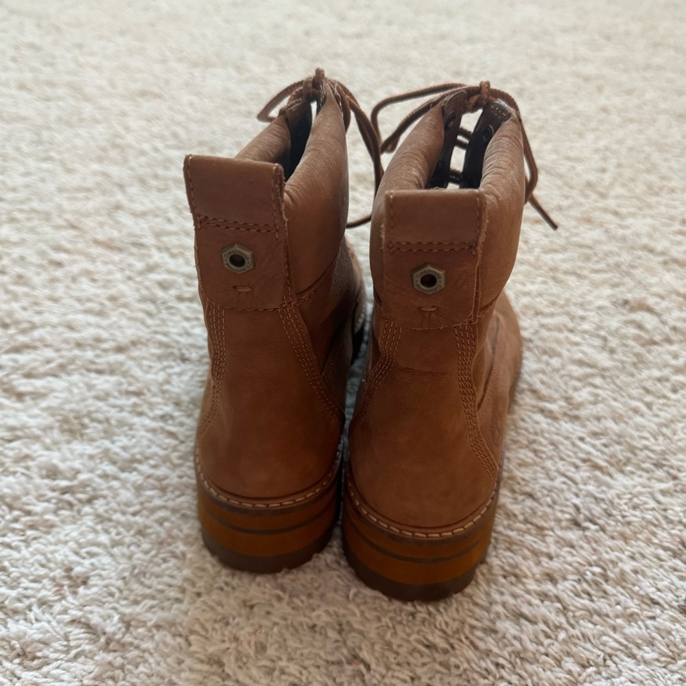 Timberland Women's Courmayeur Valley Leather Boot A1KIG - Picture 5 of 10